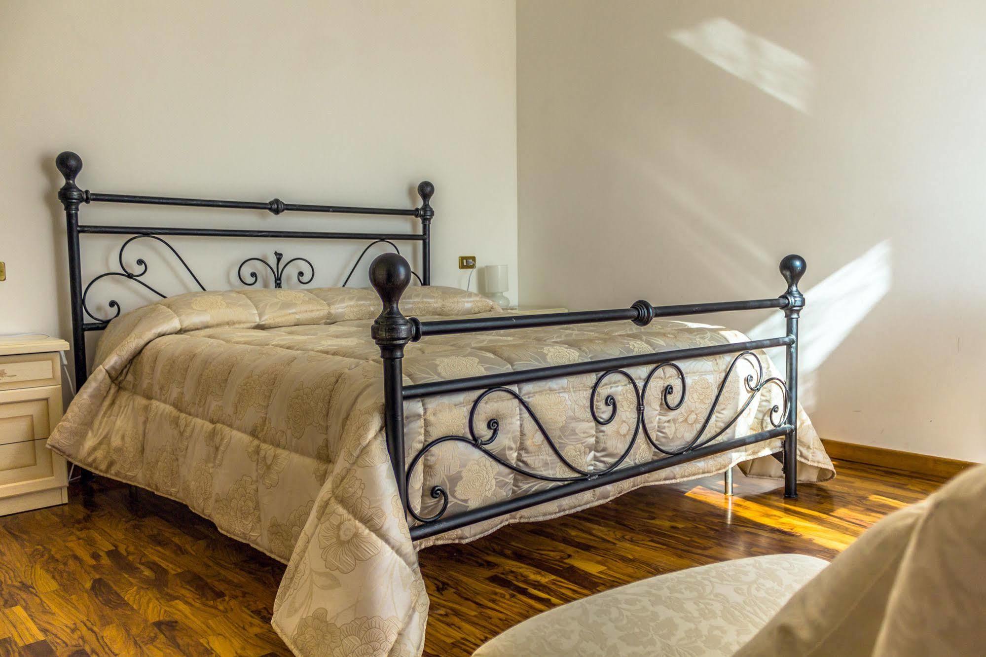 Le Monachette Bed & Breakfast Ascoli Piceno Exterior photo